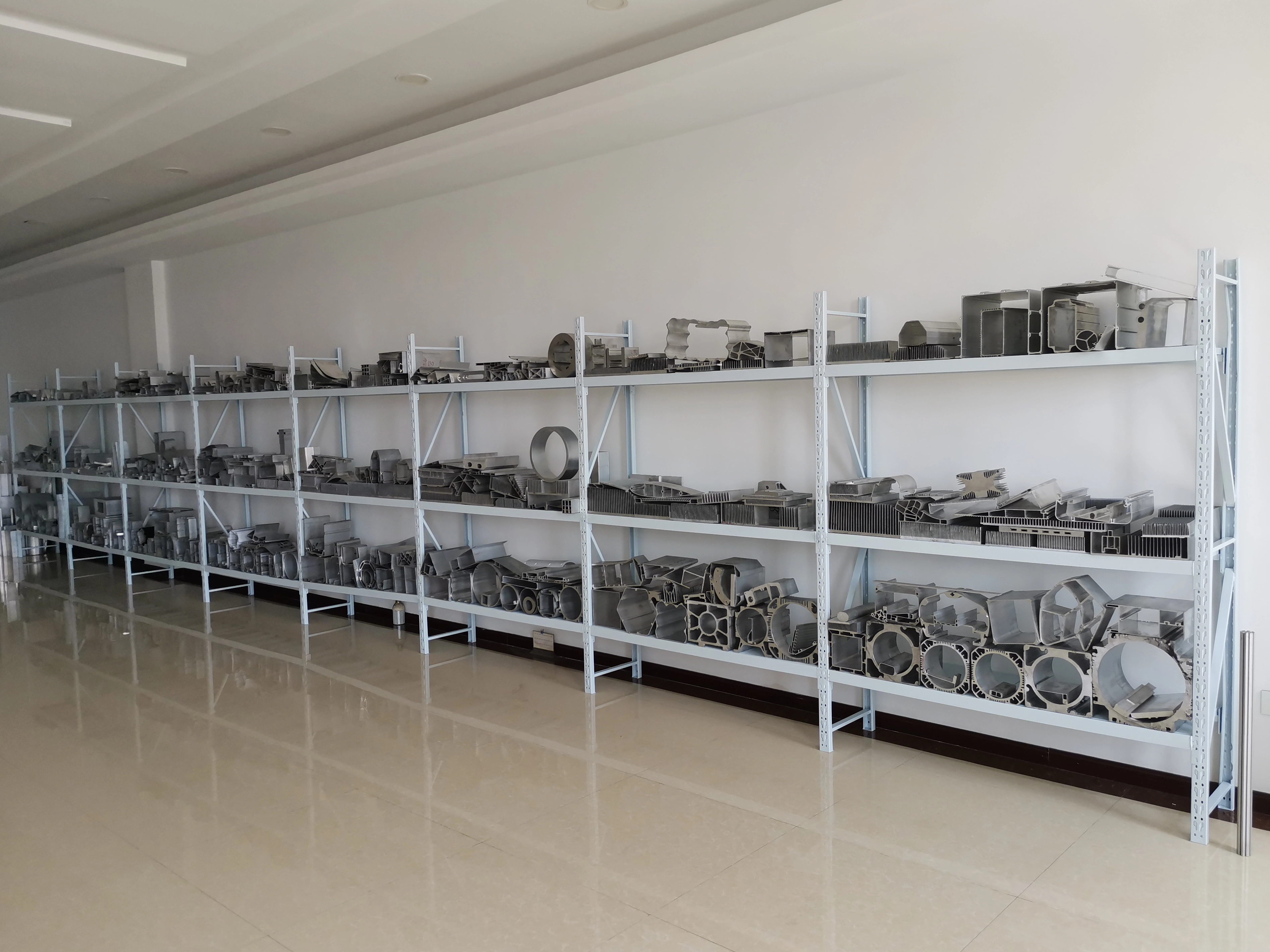 H13 Aluminum Extrusion Die for Industrial & Architectural Profiles